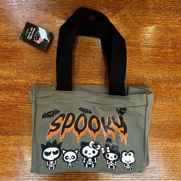Forever 21 x Hello Kitty and Friends Spooky Tote Bag | NWT - Picture 3 of 5